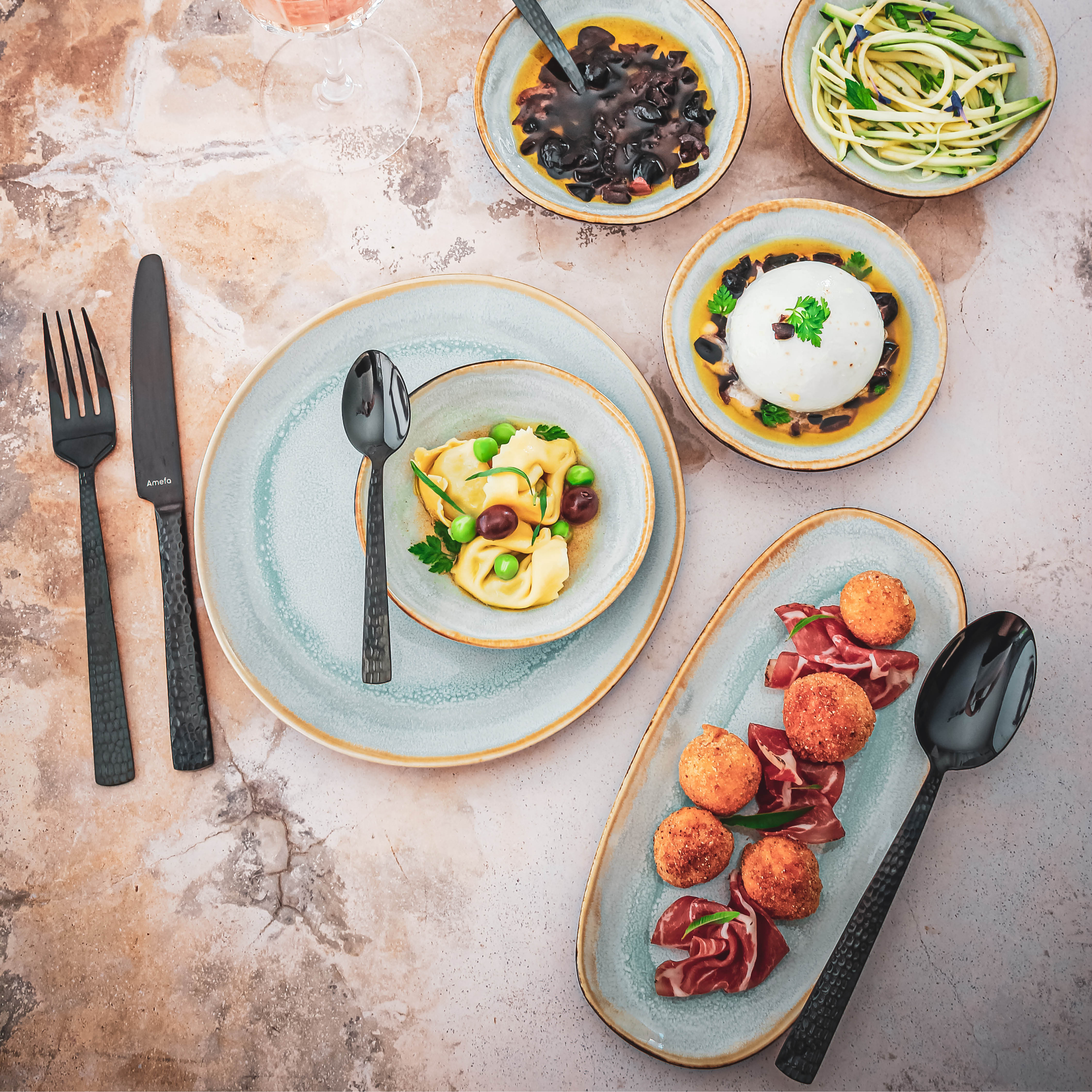 Porzellan vs. Steingut – was ist der Unterschied?