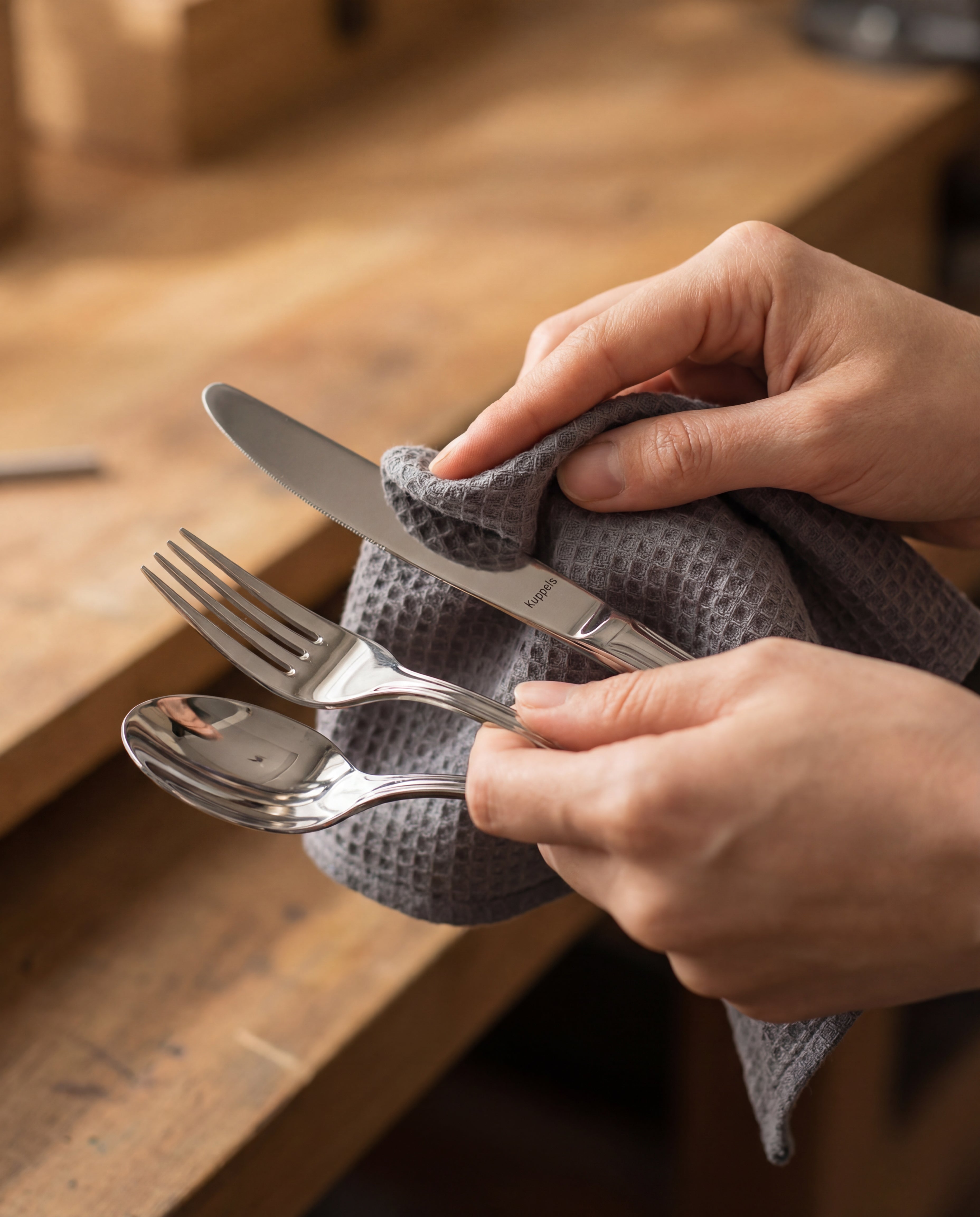 Küchenprodukte richtig pflegen: Tipps für Besteck, Messer, Geschirr und Küchenhelfer