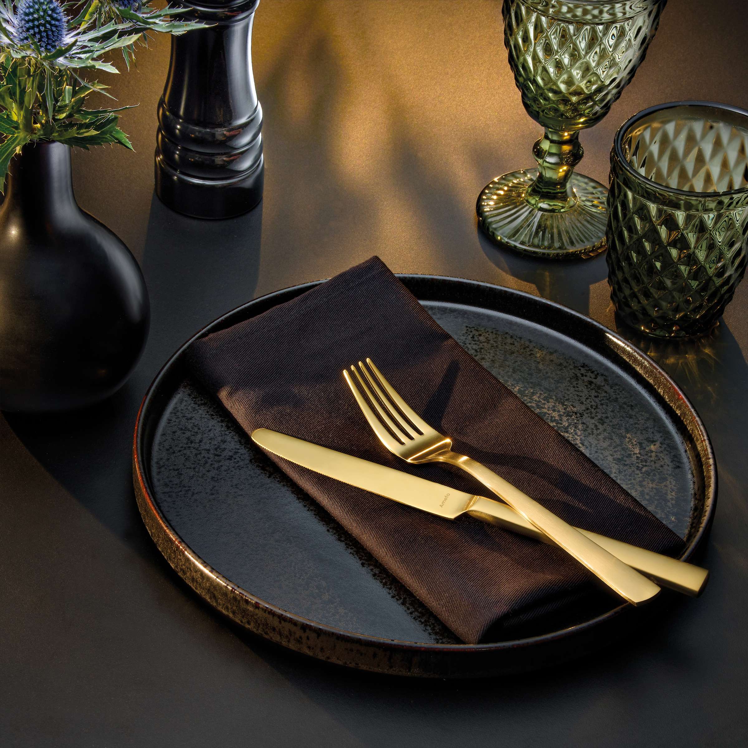 Amefa VENTURA Besteckset 24-teilig mit mattem PVD-Gold-Finish, elegantes Besteck für den Tisch.