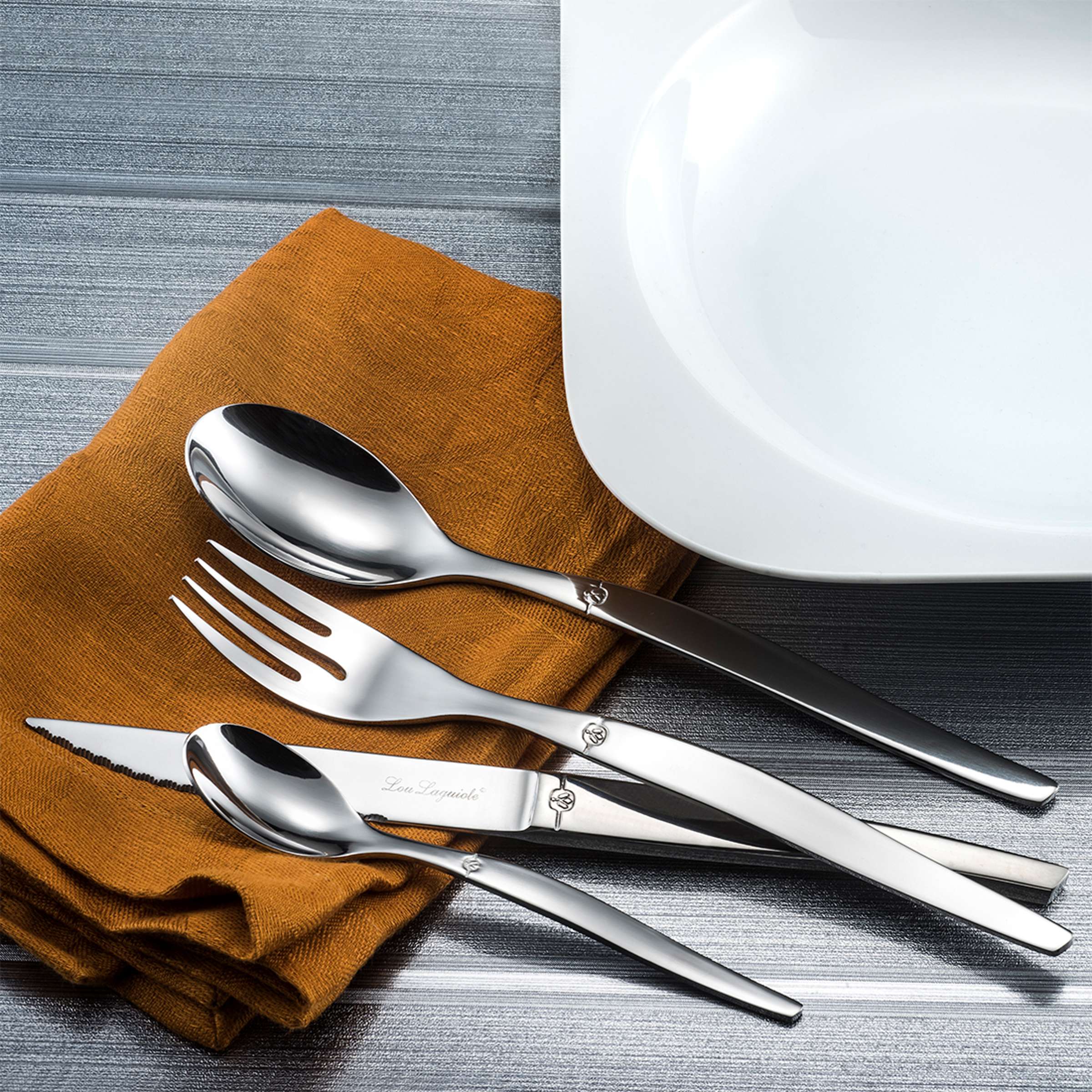 JET LAG Cutlery Set 30-piece Matte