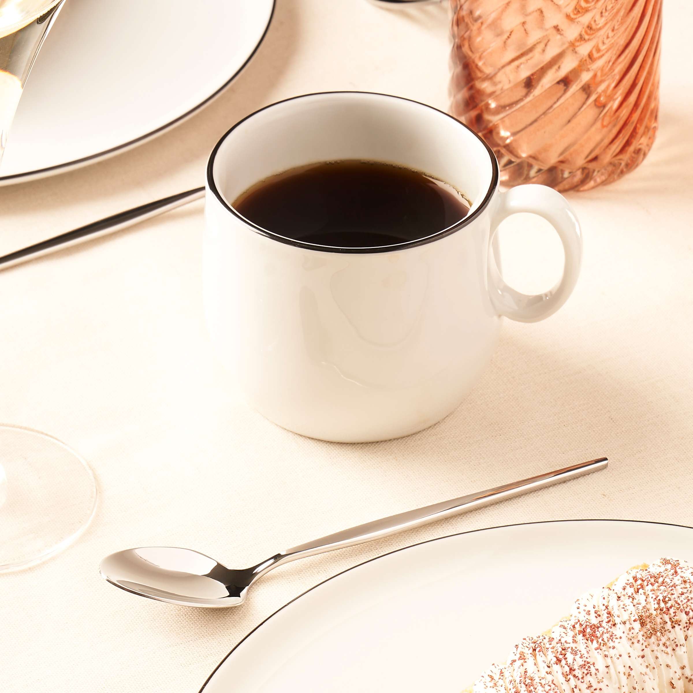 YAKA BLACK Cup black,white