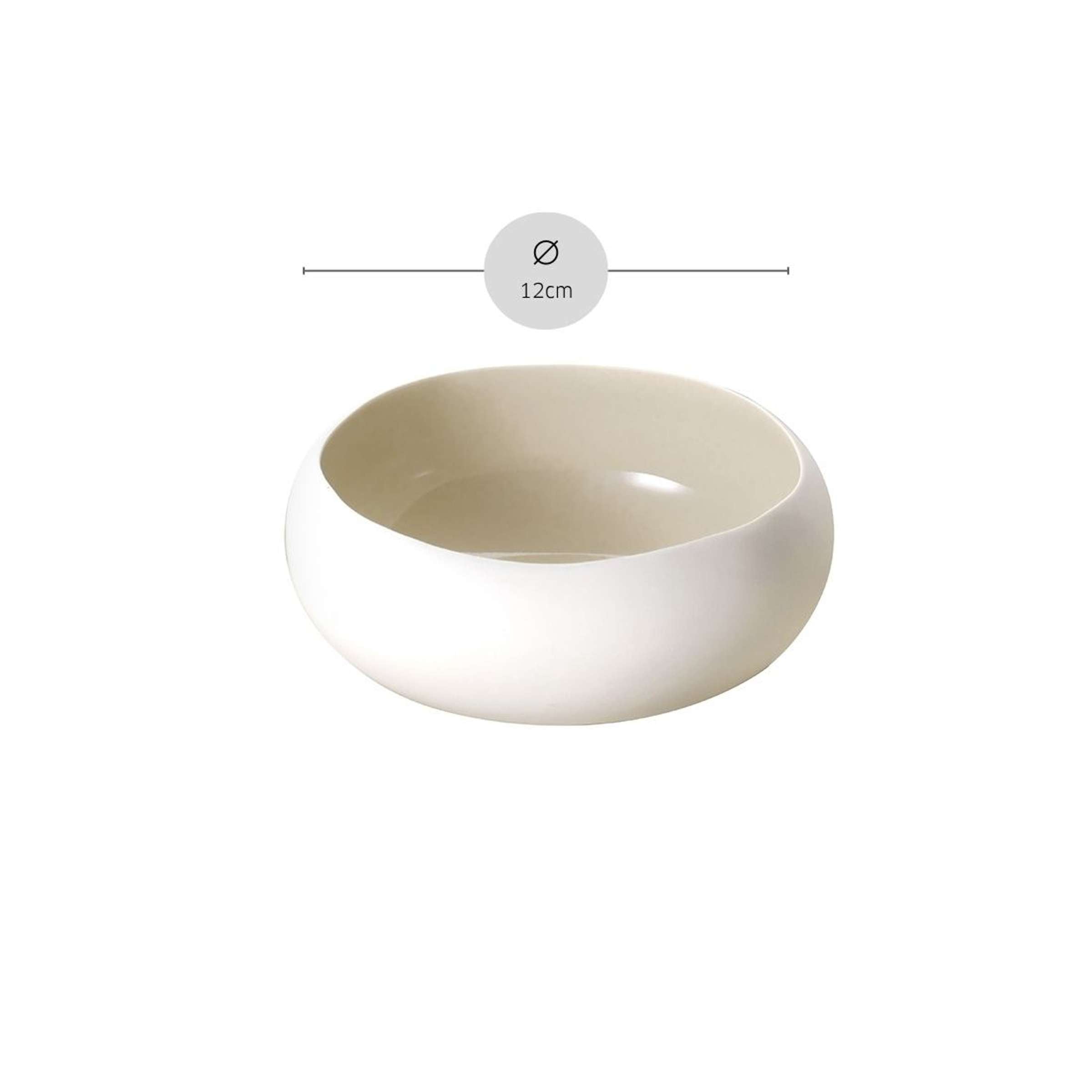 Weiße OSLO WHITE Schüssel von Médard de Noblat, elegantes Geschirr für den Tisch, detailreiche Nahaufnahme