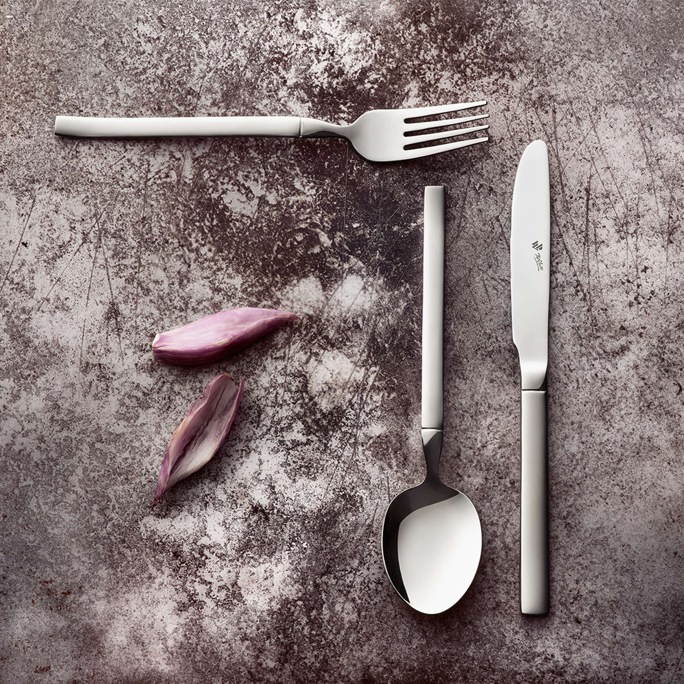 24-teiliges BALI Besteckset von Paul Wirths mit Messer, Gabel, Löffel und Teelöffel, elegantes Edelstahldesign.