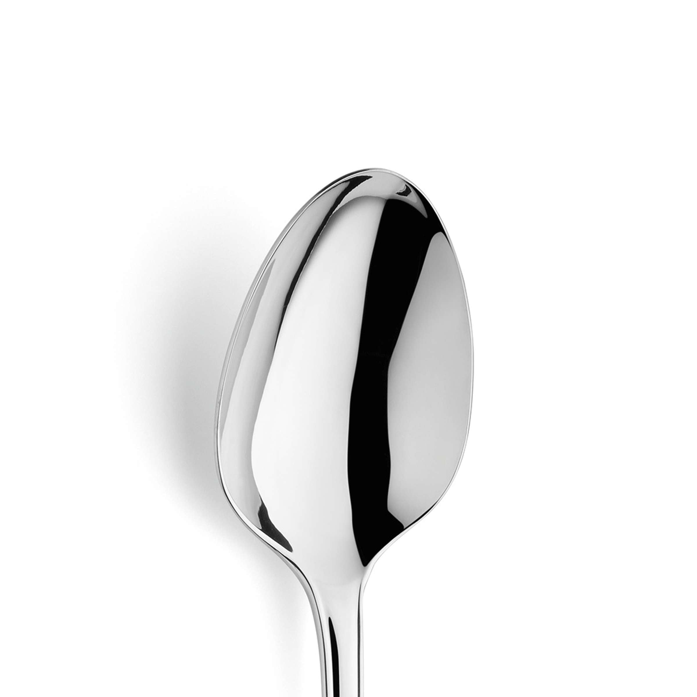 Ein einzelner CHIPPENDALE Salatlöffel von Paul Wirths aus Edelstahl, mit eleganter, geschwungener Form für Salate.