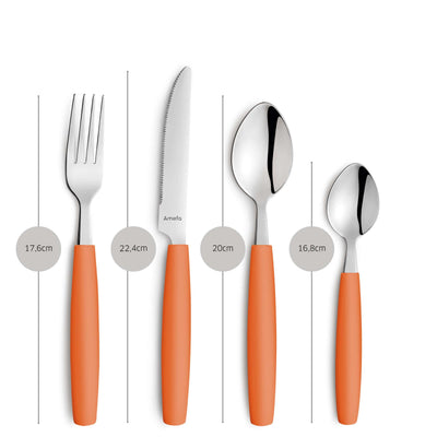 Amefa VALOA Besteckset 16-teilig mit orangefarbenen Griffen, Messer, Gabeln, Löffel und Kuchengabeln auf weißem Hintergrund
