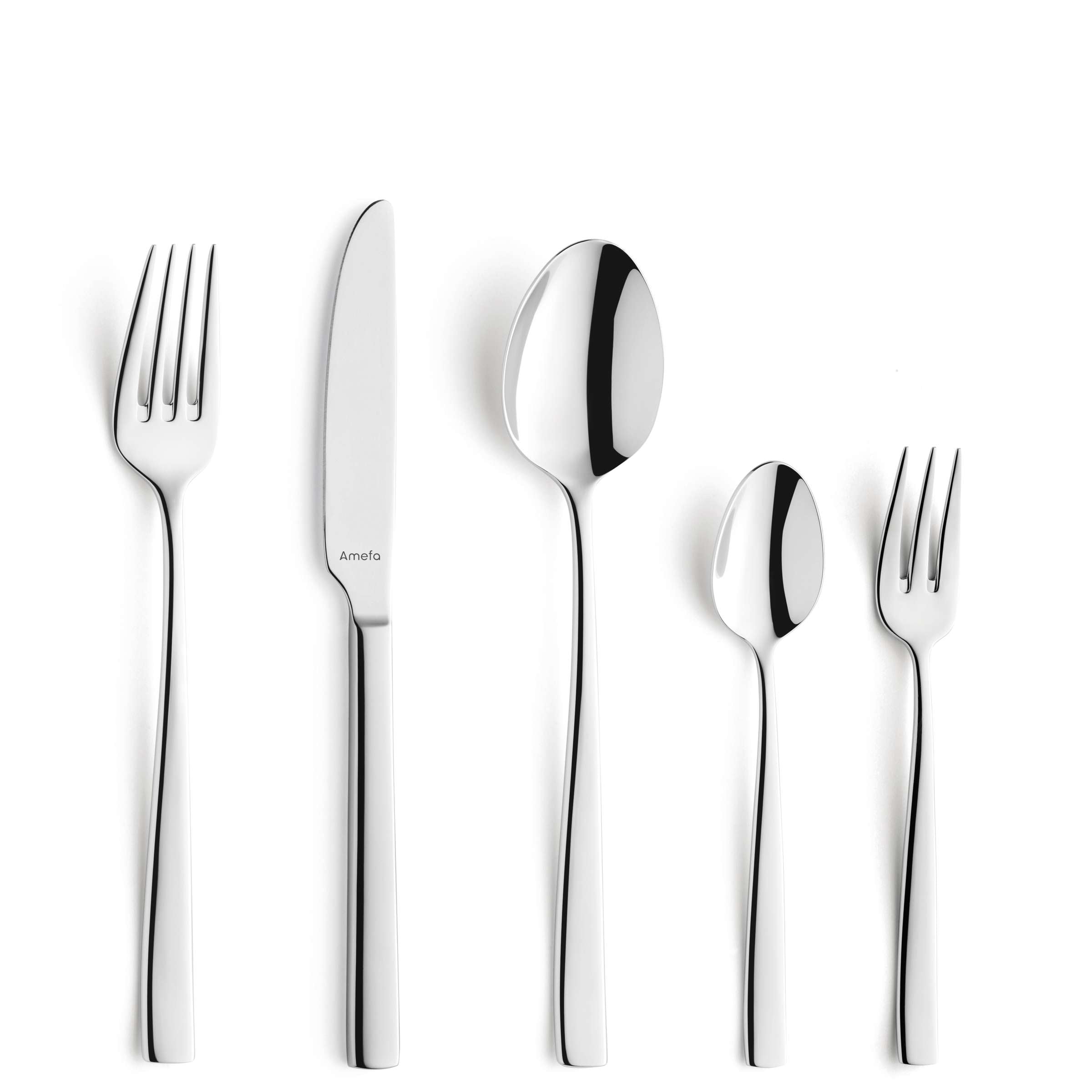 Elegantes 30-teiliges Amefa Besteckset mit Messer, Gabel, Löffel und Teelöffel auf weißem Hintergrund.