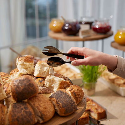 Amefa Buffet Servierlöffel aus schwarzem mattiertem PVD, schmaler Cutlery Einzellöffel für den Service.