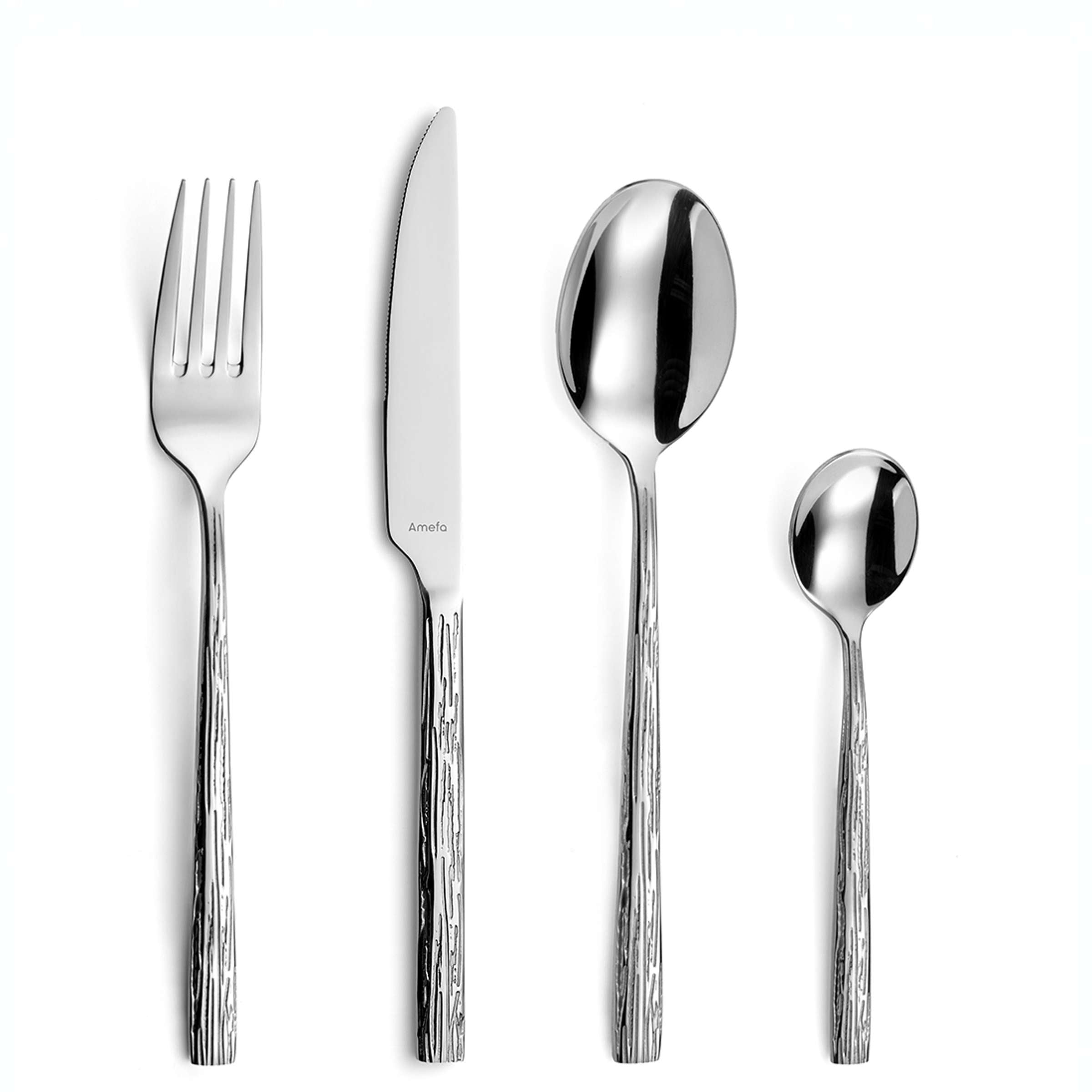 Amefa Calligraphy Besteckset 24-teilig mit Messer, Gabel, Löffel und Teelöffel in elegantem Design, gut sichtbar auf einem Tisch.