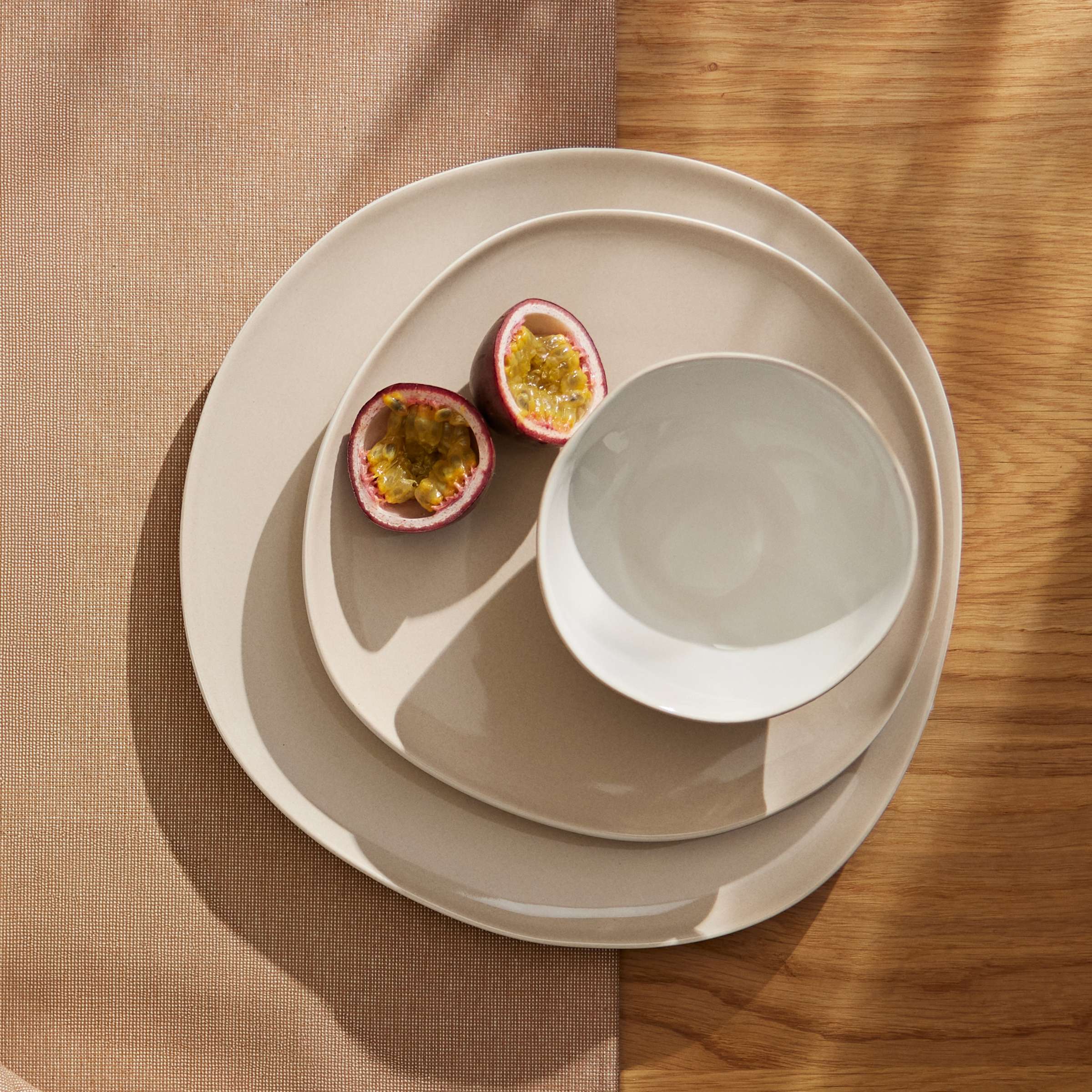 Weiße OSLO Müslischale aus dem Geschirrset von Médard de Noblat, elegante weiße Schale für Frühstück und Müsli.