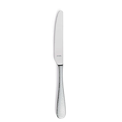 Amefa Sierra 24-teiliges Besteckset mit Messer, Gabel, Löffel und Teelöffel aus Edelstahl, elegant auf weißem Hintergrund.