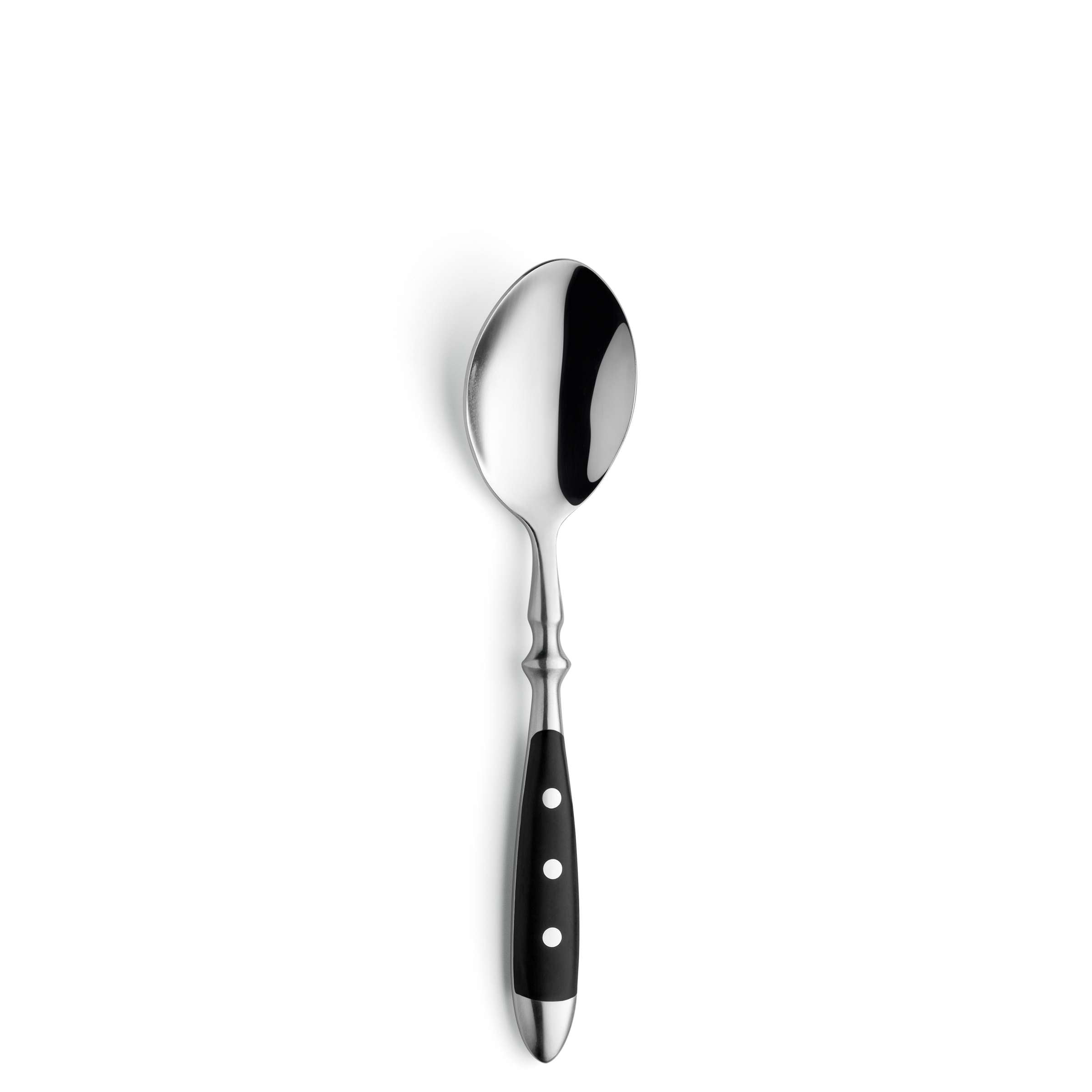 Schwarz lackiertes Besteckset, 24-teilig, Kuppels COUNTRY Cutlery Set mit Gabeln, Messern, Löffeln auf weißem Hintergrund