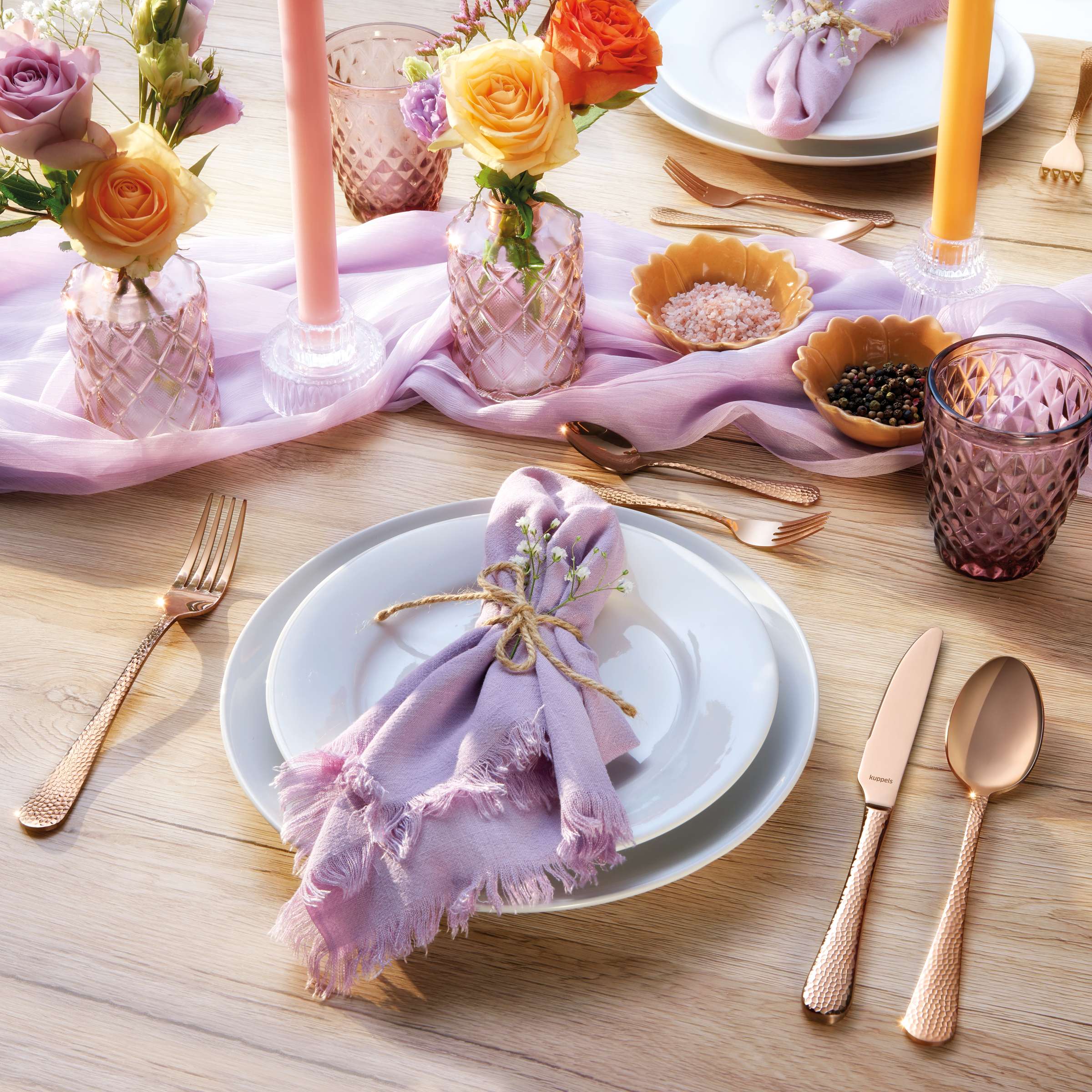 30-teiliges CRYSTAL Besteckset von Kuppels Home aus PVD rosé mit glänzender Oberfläche, perfekt für elegante Tischdekorationen