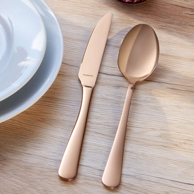 30-teiliges DELIA Besteckset von Kuppels Home aus PVD rosé, Edelstahl, mit Messer, Gabel, Löffel und Teelöffel, stilvoll präsentiert