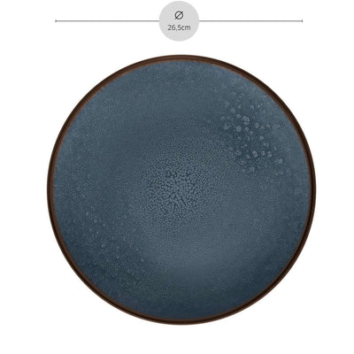 Feeding Indigo Speiseteller von Médard de Noblat, elegante blaue Keramikteller für Tischgeschirr, detailreiche Gestaltung sichtbar