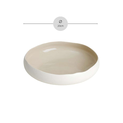 Weißen OSLO LINEN Suppenteller von Médard de Noblat, aus hochwertigem Geschirr, mit elegantem Design und feiner Textur.