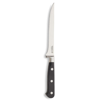 Sabatier Ausbeinmesser von Richardson Sheffield, Küchenmesser mit scharfer Klinge zum Entfernen von Knochen, auf Holzunterlage liegend