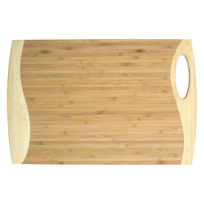 Schneidebrett von Richardson Sheffield, WAVE Design, aus Holz, für Küchenarbeit, mit Wellenmuster, auf weißem Hintergrund.